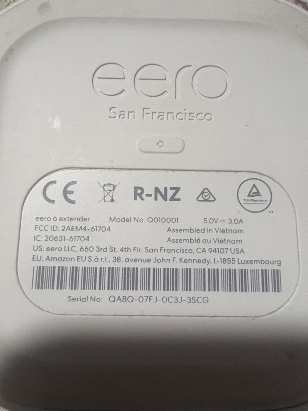 eero Wi‑Fi Beacon and Power Adapter - White - Picture 2 of 3